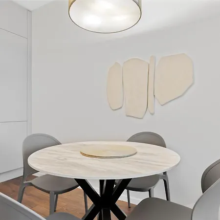 Lam Ivory Ac - Balcony * براتسيلافا