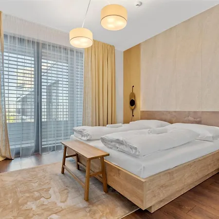 Lam Ivory Ac - Balcony براتسيلافا