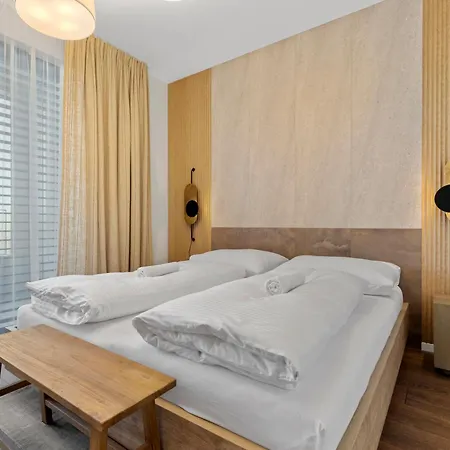Lam Ivory Ac - Balcony Bratislava