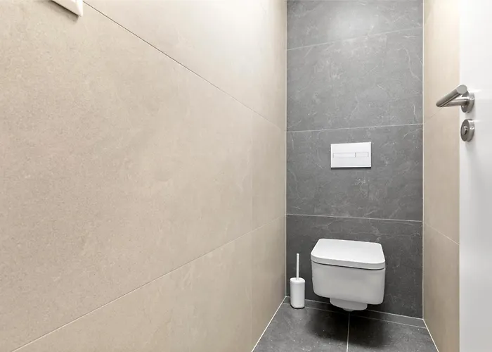 Lam Ivory Ac - Balcony * Bratislava