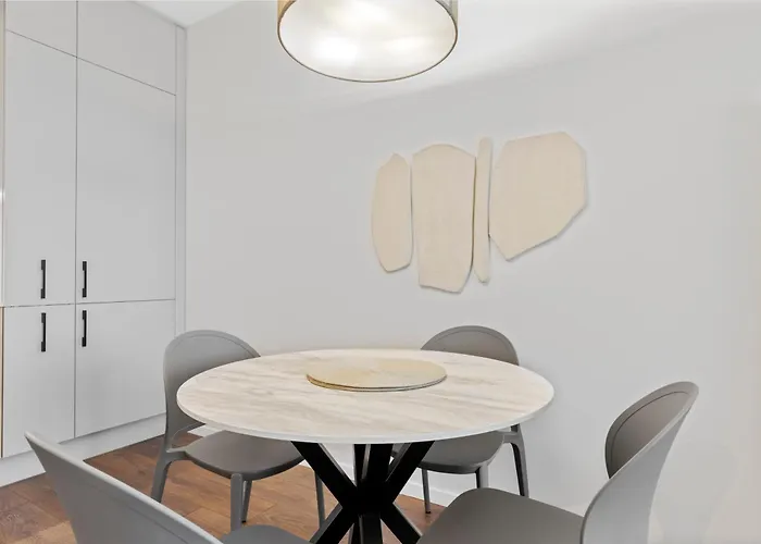 Lam Ivory Ac - Balcony * ブラチスラヴァ